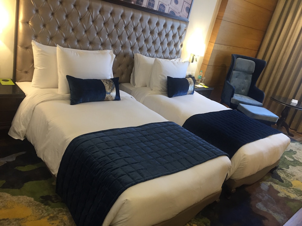 Radisson Chandigarh Zirakpur 24/64