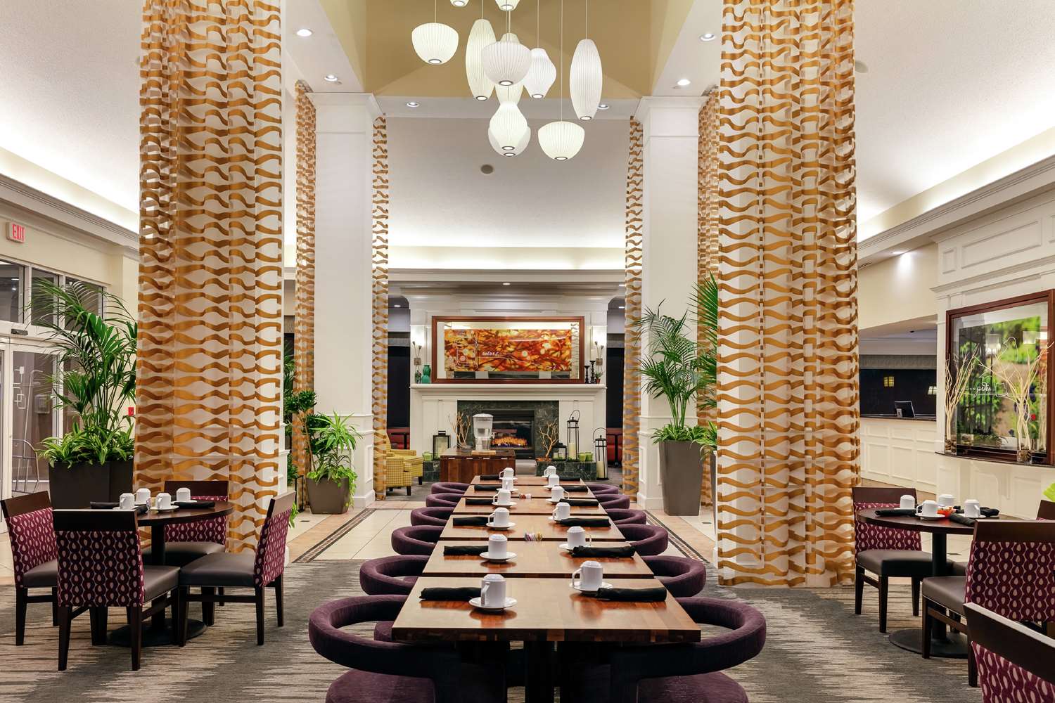 Hilton Garden Inn West I 65 Airport Blvd 21/30