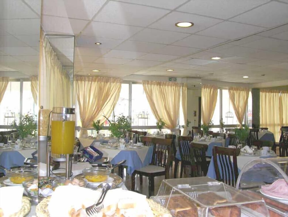 Apollo Hotel 28/34