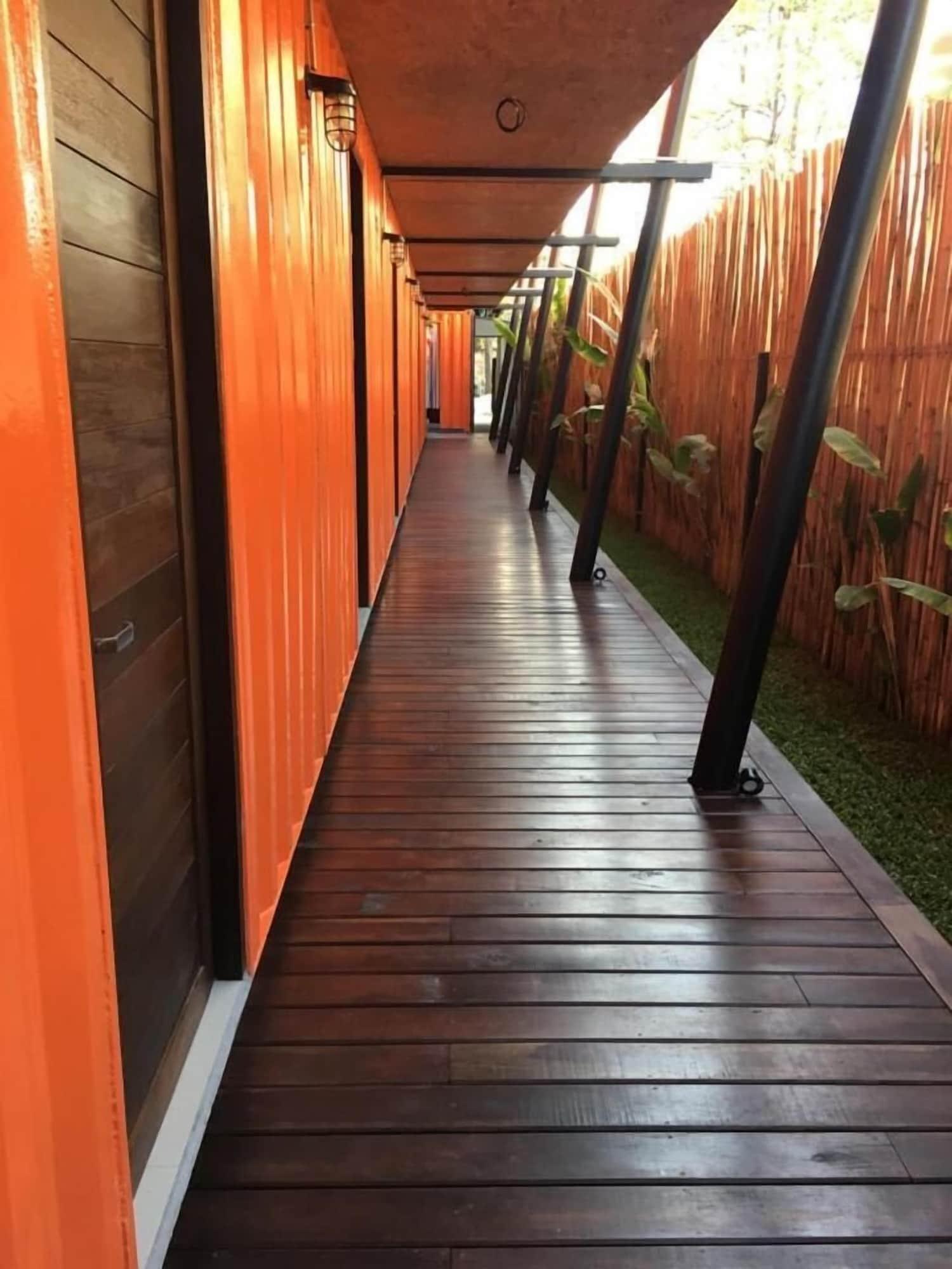 U Box Hostel 35/41
