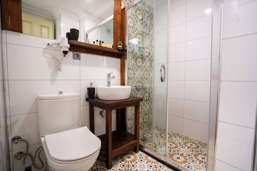Cunda Tas Otel by Taze 50/50