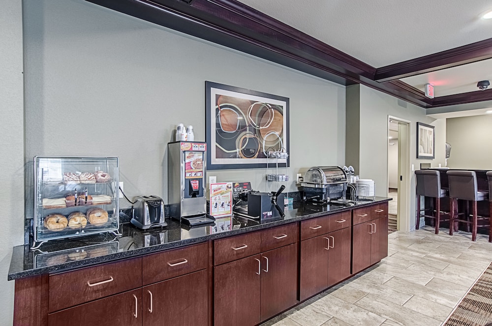 Cobblestone Inn & Suites - Guernsey 39/57