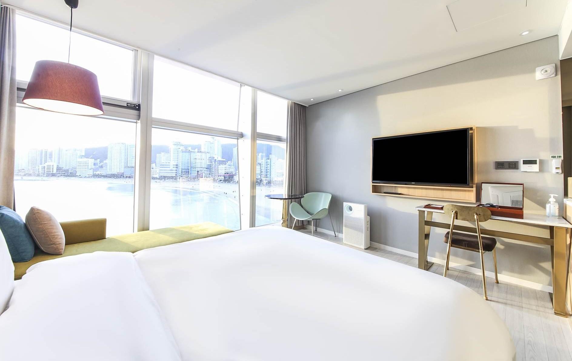 Ocean, Suite