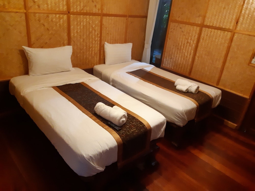 MONTRI RESORT DONMUANG BANGKOK 30/60