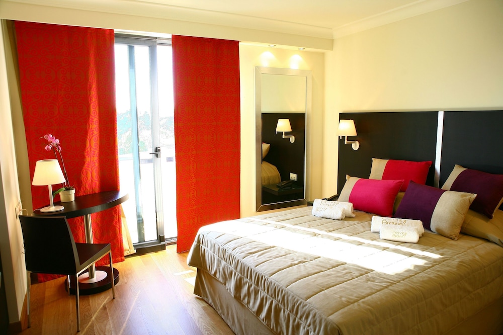 O and B Athens Boutique Hotel 4/50