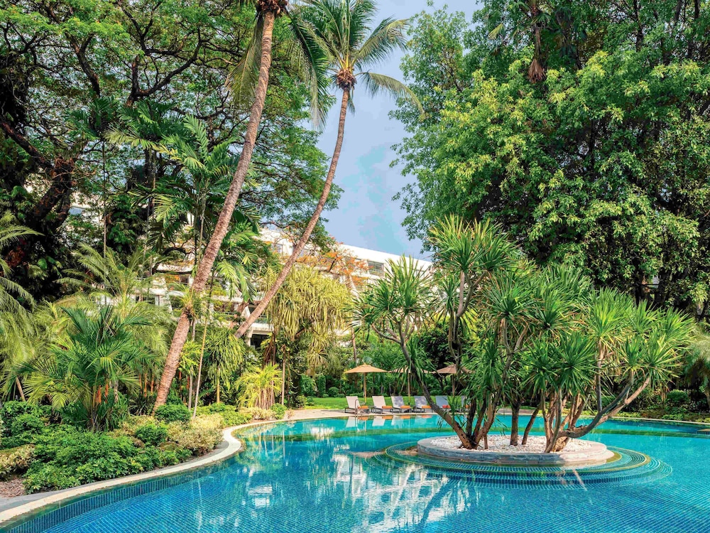 Movenpick BDMS Wellness Resort Bangkok 46/49