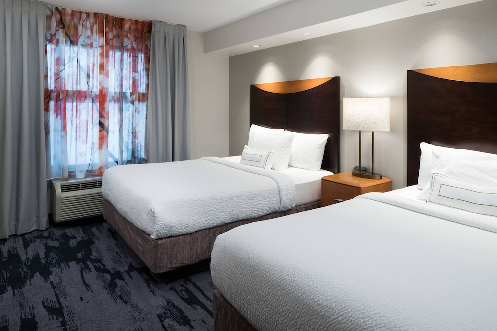 Fairfield Inn Suites South Bend At Notre Dame 11/34