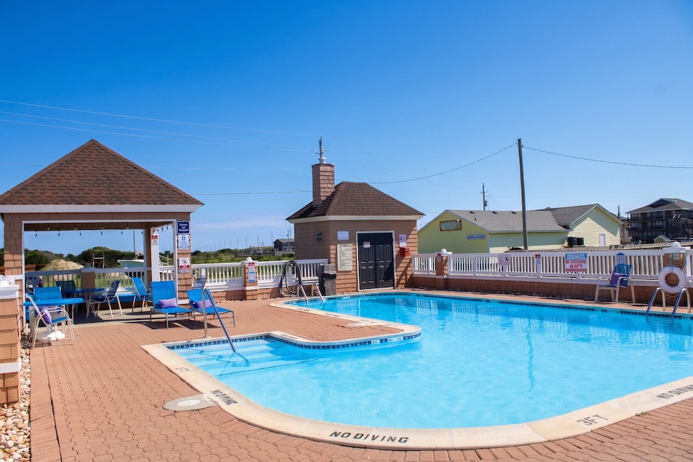 Hatteras Island Inn 50/60