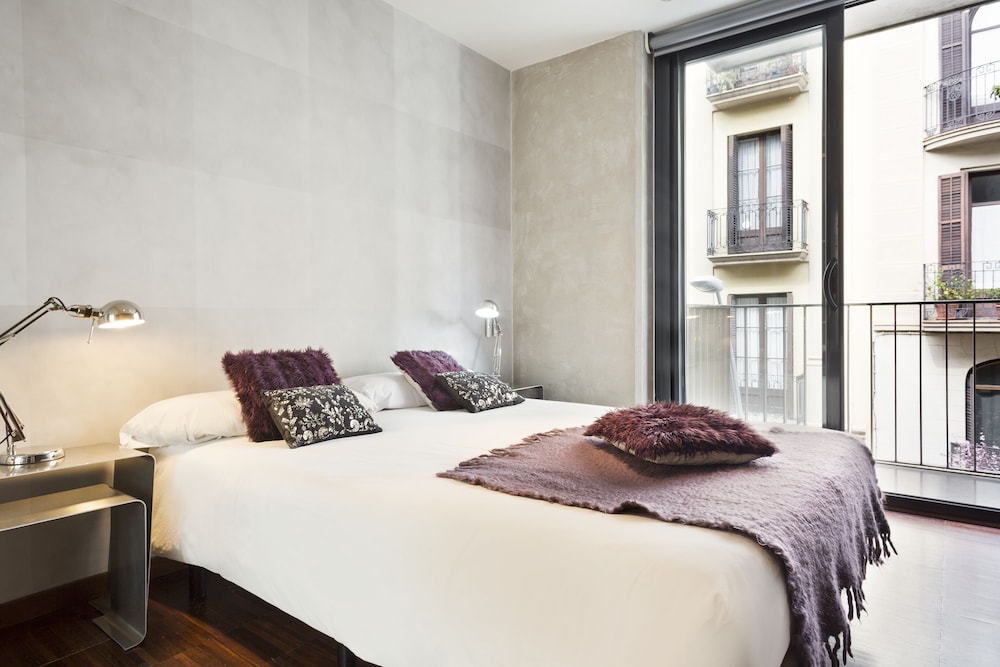2 BEDROOMS, APARTMENT, BALCONY