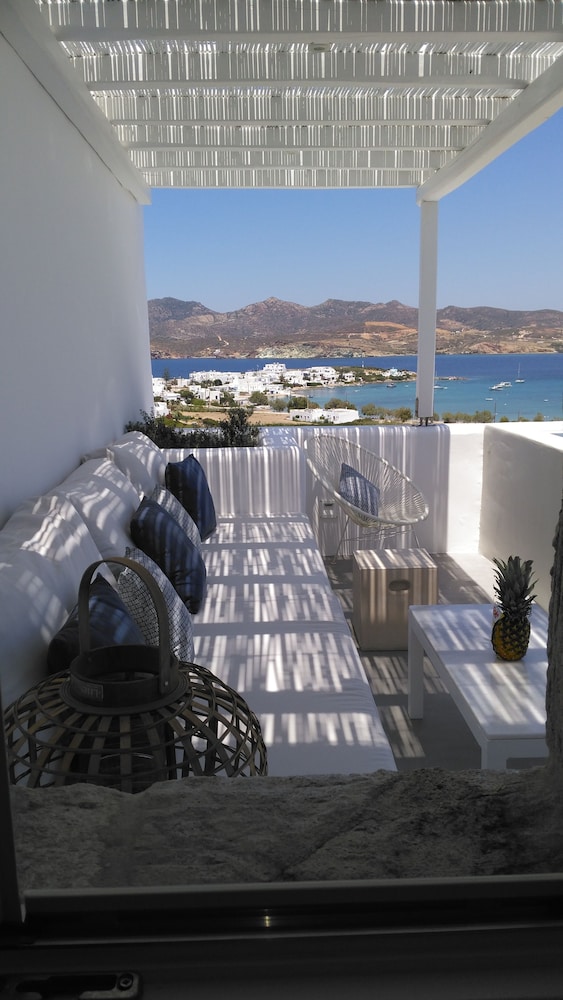 Milos Breeze Boutique Hotel 47/50