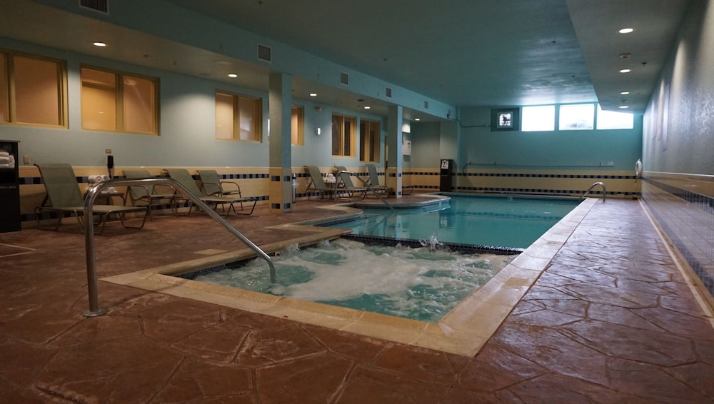 Candlewood Suites West Springfield 1/58