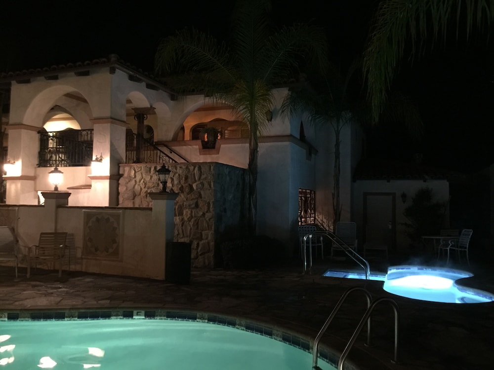 Chantico Inn 37/70