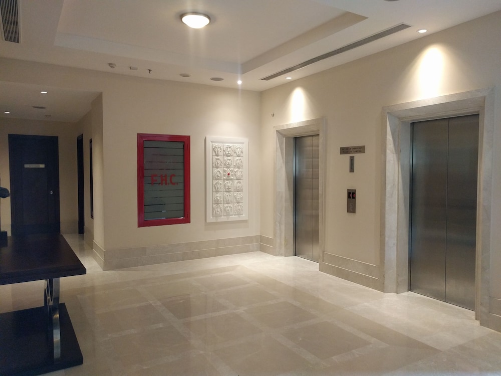 Lemon Tree Premier 2 Gurugram 9/62