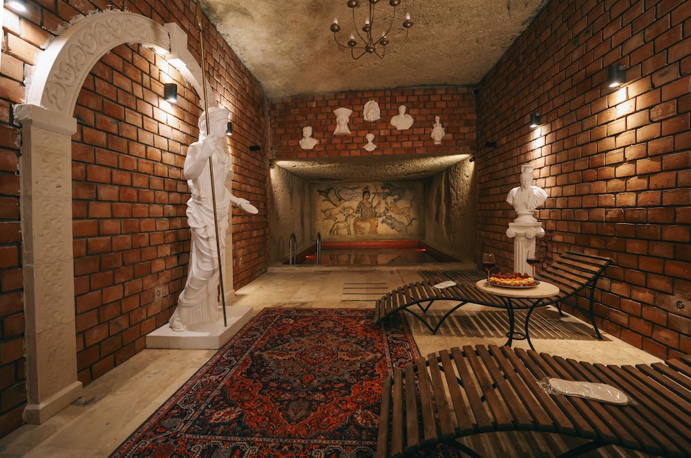 Vita Cave Suites 22/48