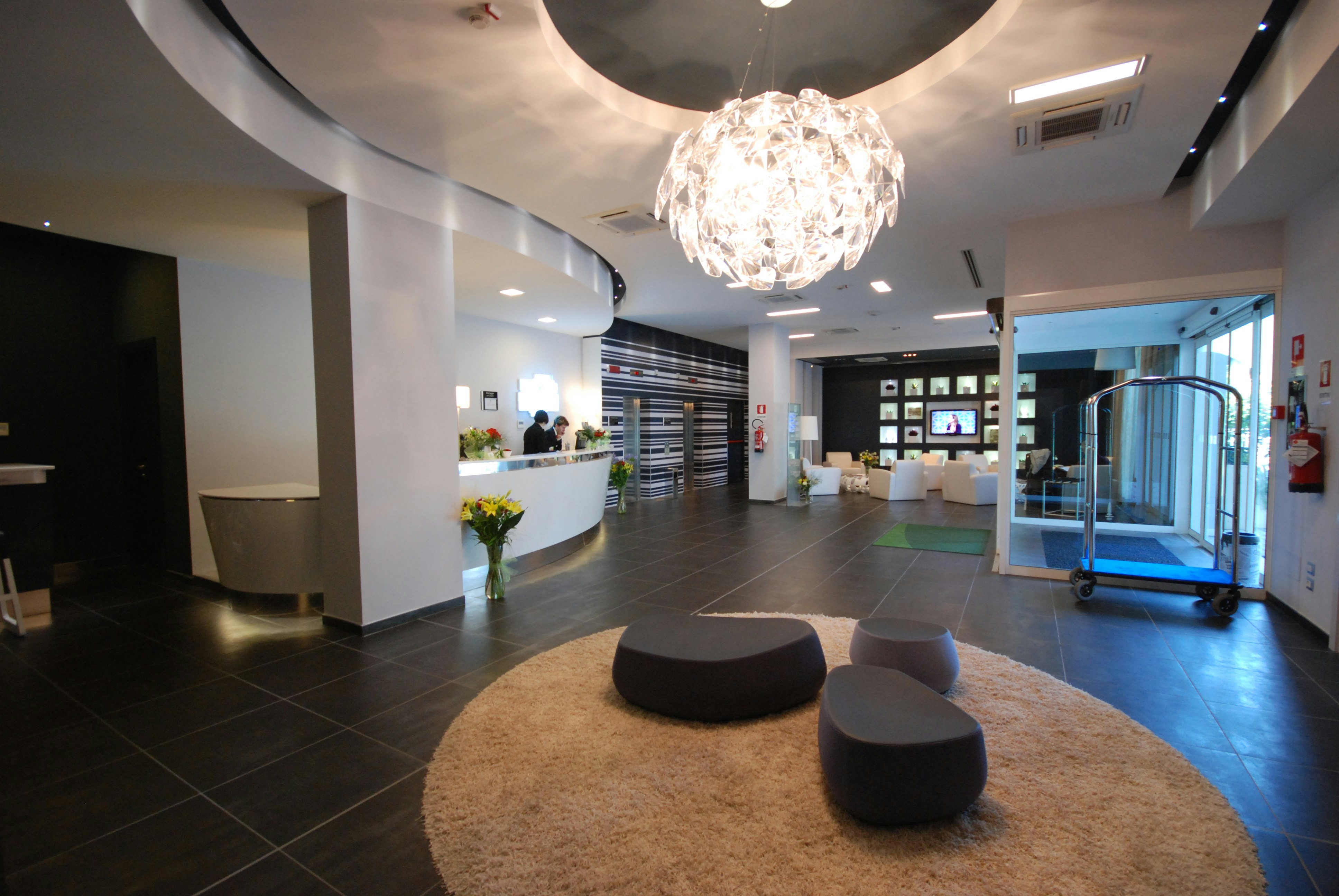 Holiday Inn Milan Nord Zara 42/66