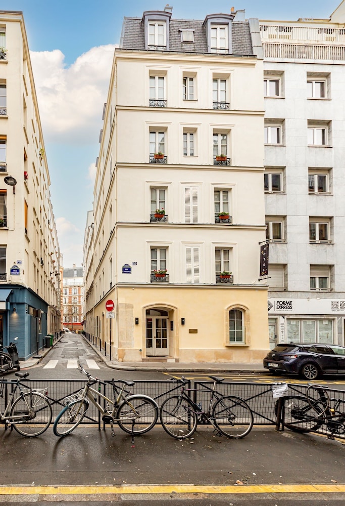HOTEL ROMANCE MALESHERBES BY PATRICK HAYAT(FORMERLY ROMANCE MALESHERBES) in PARIS