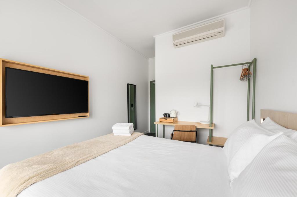 Room, King Bed