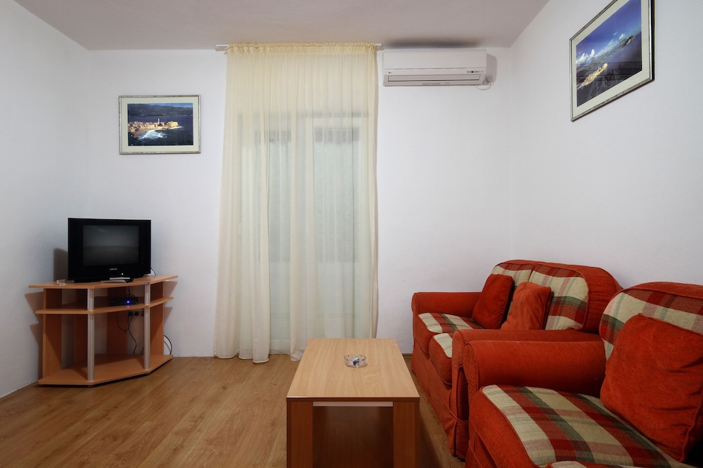 Apartments Djurasevic 24/50