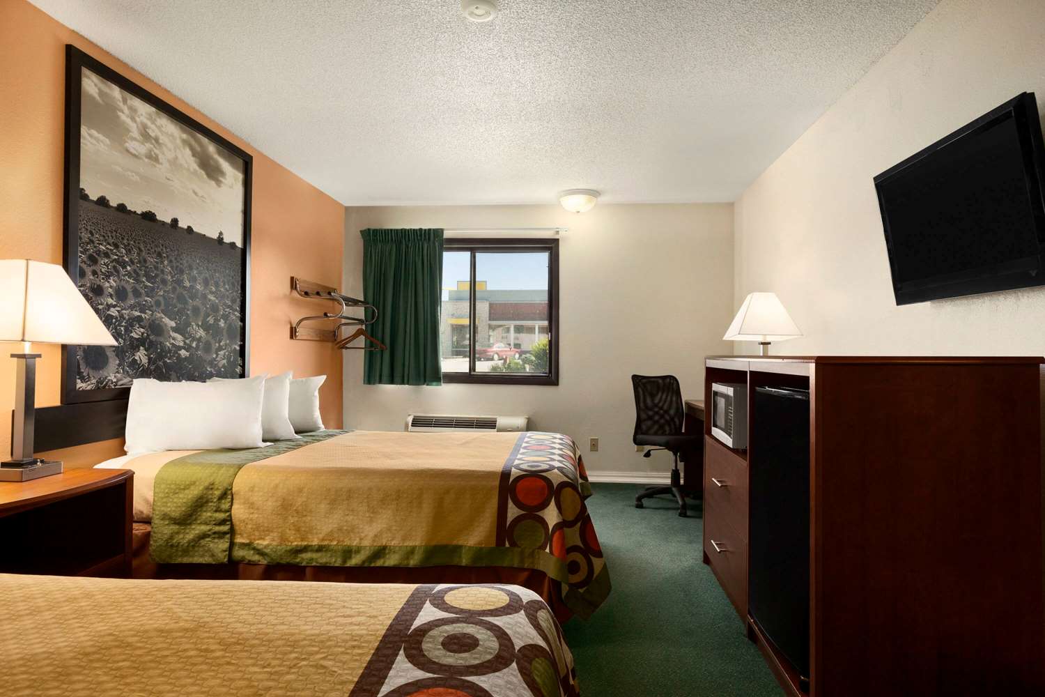 Super 8 By Wyndham Concordia 9/31