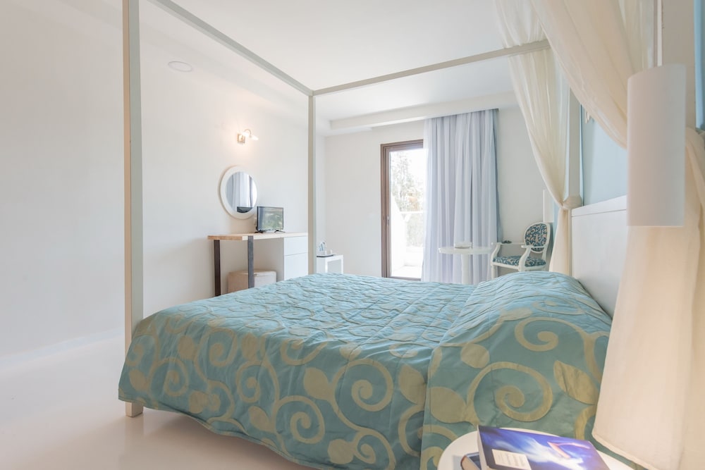 Eva Mare Apartments 15/75