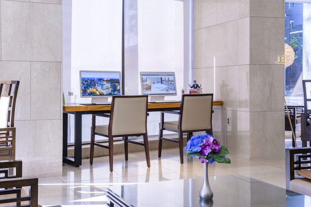 Shin Shin Hotel Jeju Airport (ex Hotel Kenny Story Premium Jeju Yeondong) 51/61