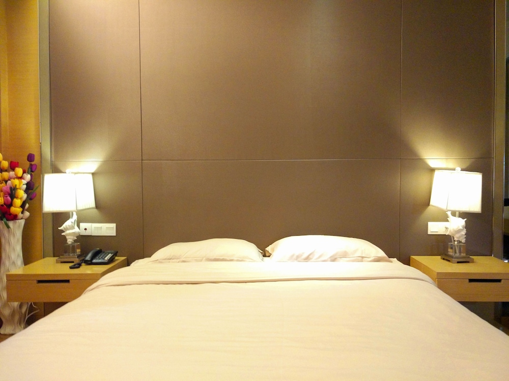 Xingyi International Hotel Poly Store 21/70