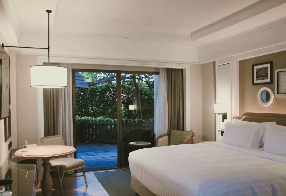 Dusit Thani Hua Hin 38/94