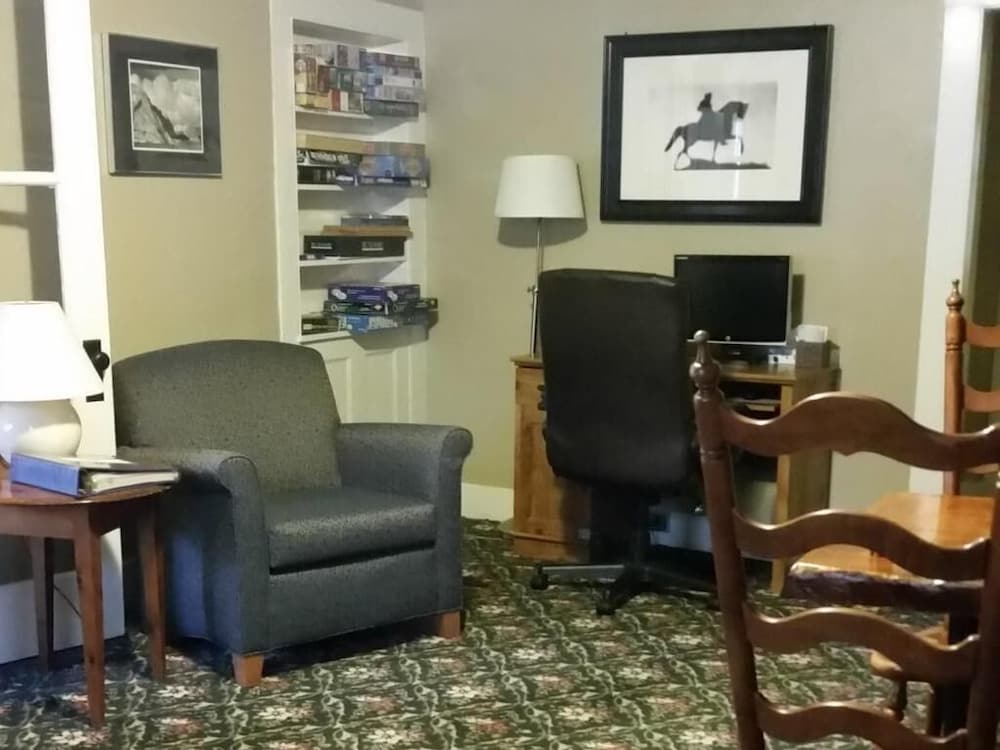 The Windrifter Resort 35/50