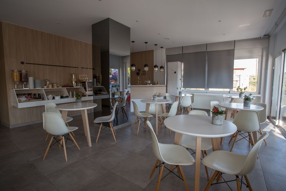 Theofilos Hotel 33/49