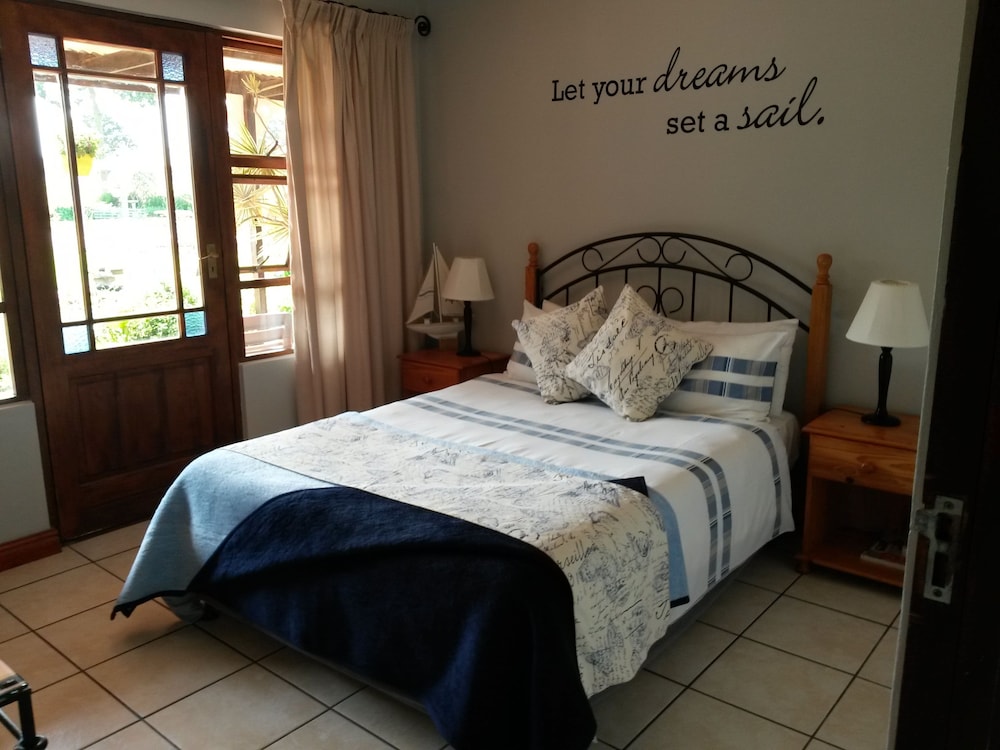 African Sun Guest House 8/36
