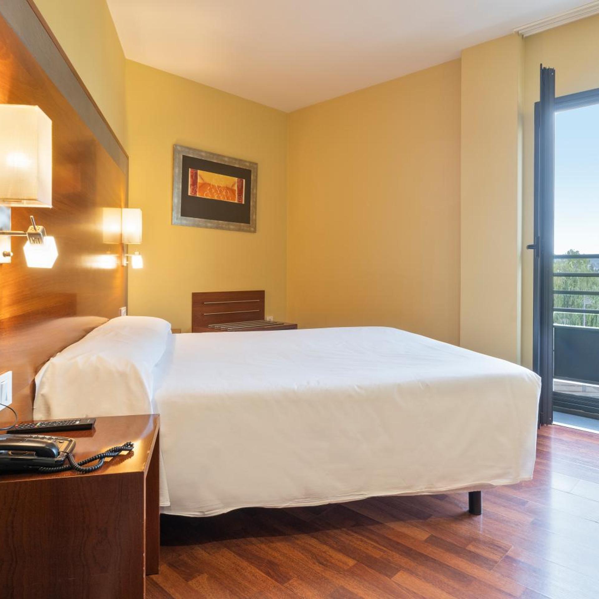غرفة بسرير مزدوج، Hotel F G Logrono 3/10