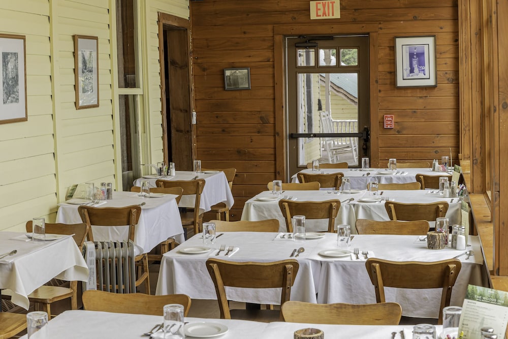 The Woods Inn 50/61