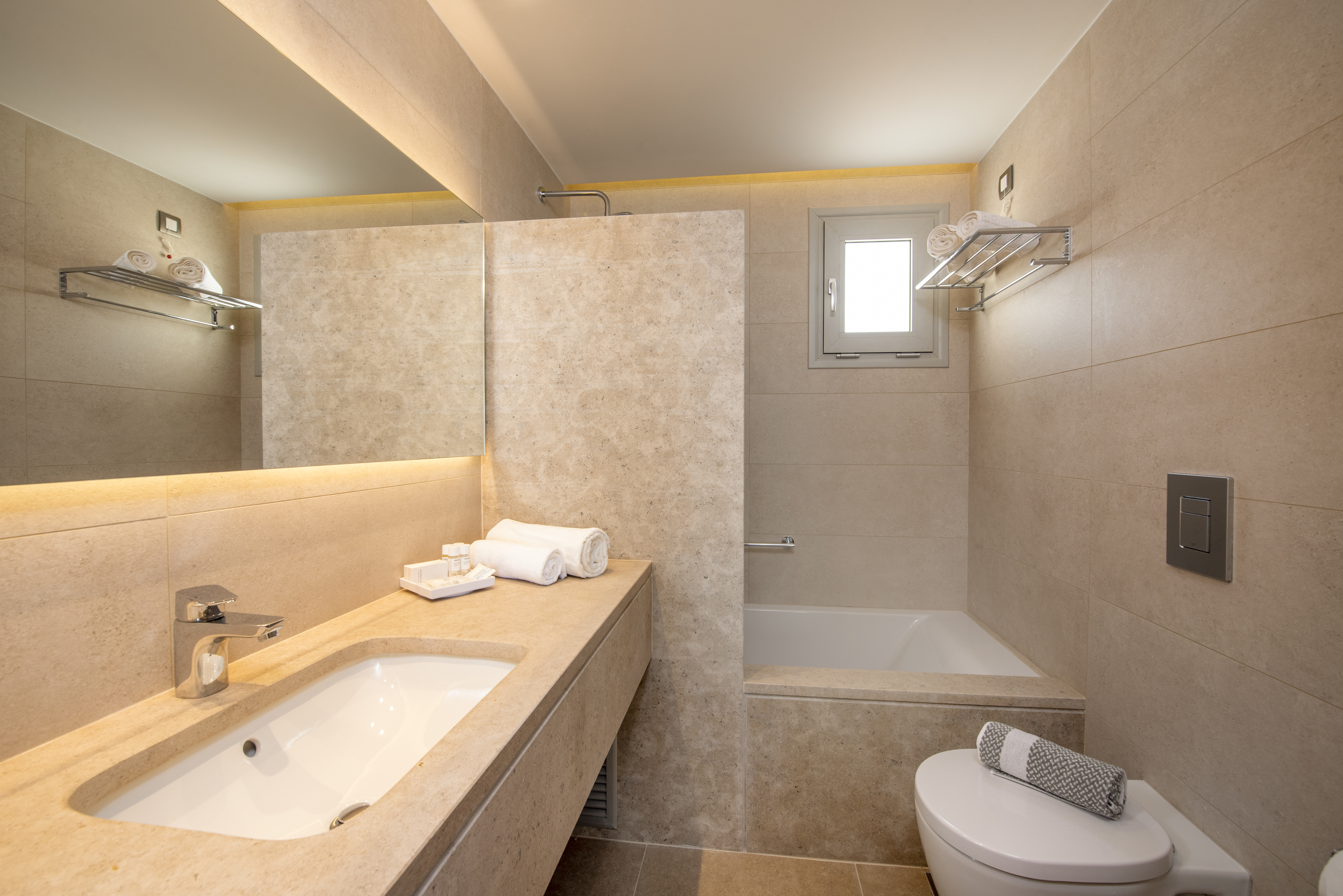 Horizon Beach Resort 48/50
