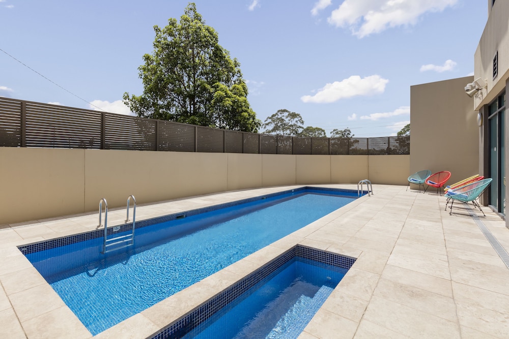Nesuto Parramatta Apartment Hotel 43/67