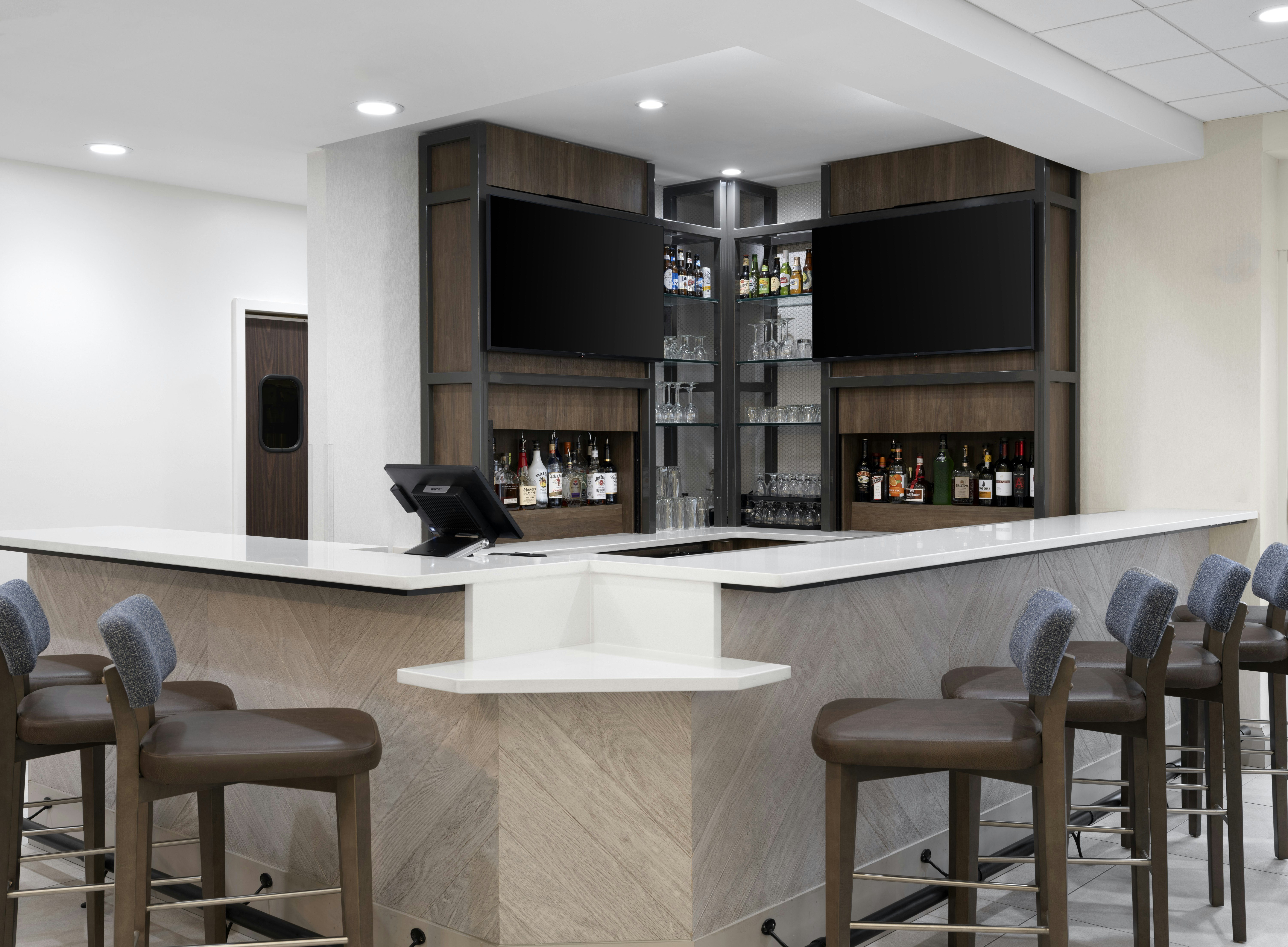 Hilton Garden Inn Indianapolis Northeast/Fishers, IN 38/41