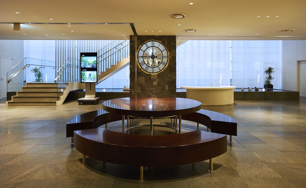 OURS INN HANKYU 33/48