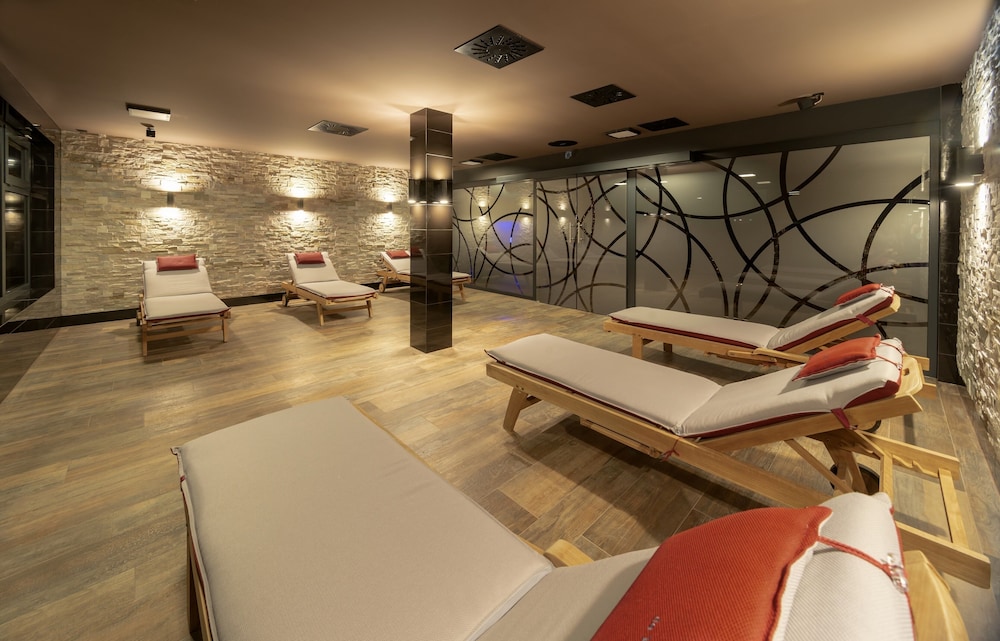 Wellness Hotel Astra 36/50