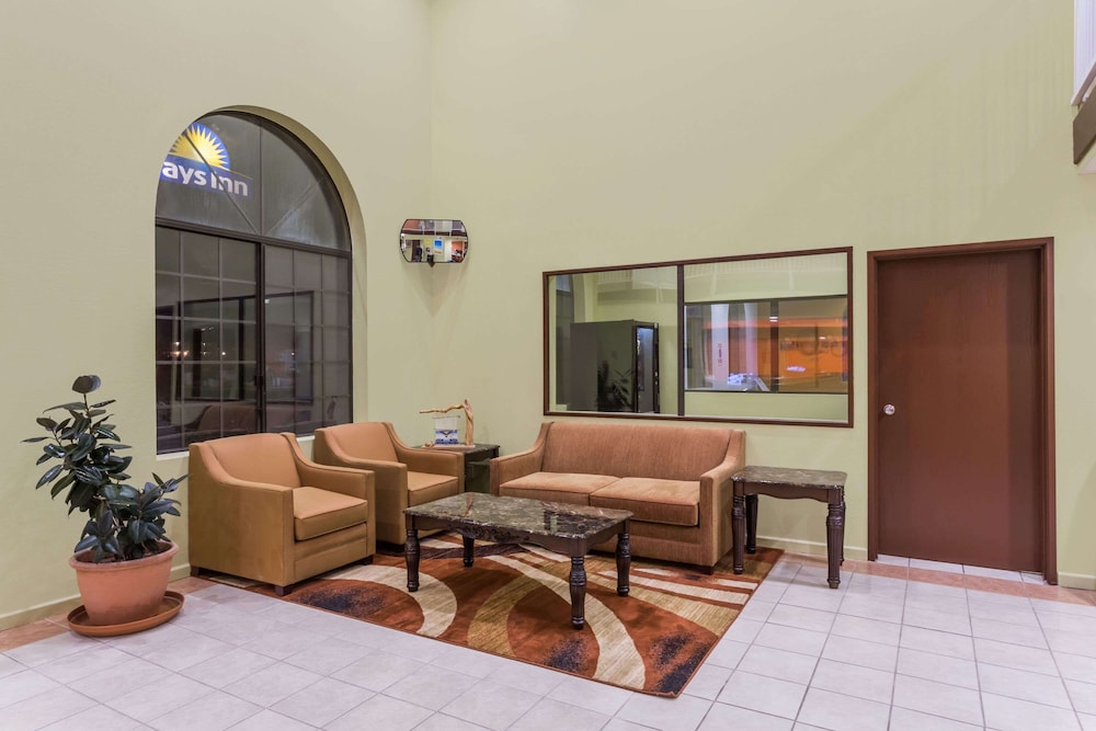 Days Inn By Wyndham Holbrook 32/45
