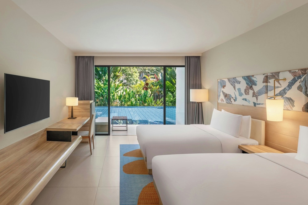 Premium, 2 Double Beds, Pool Access
