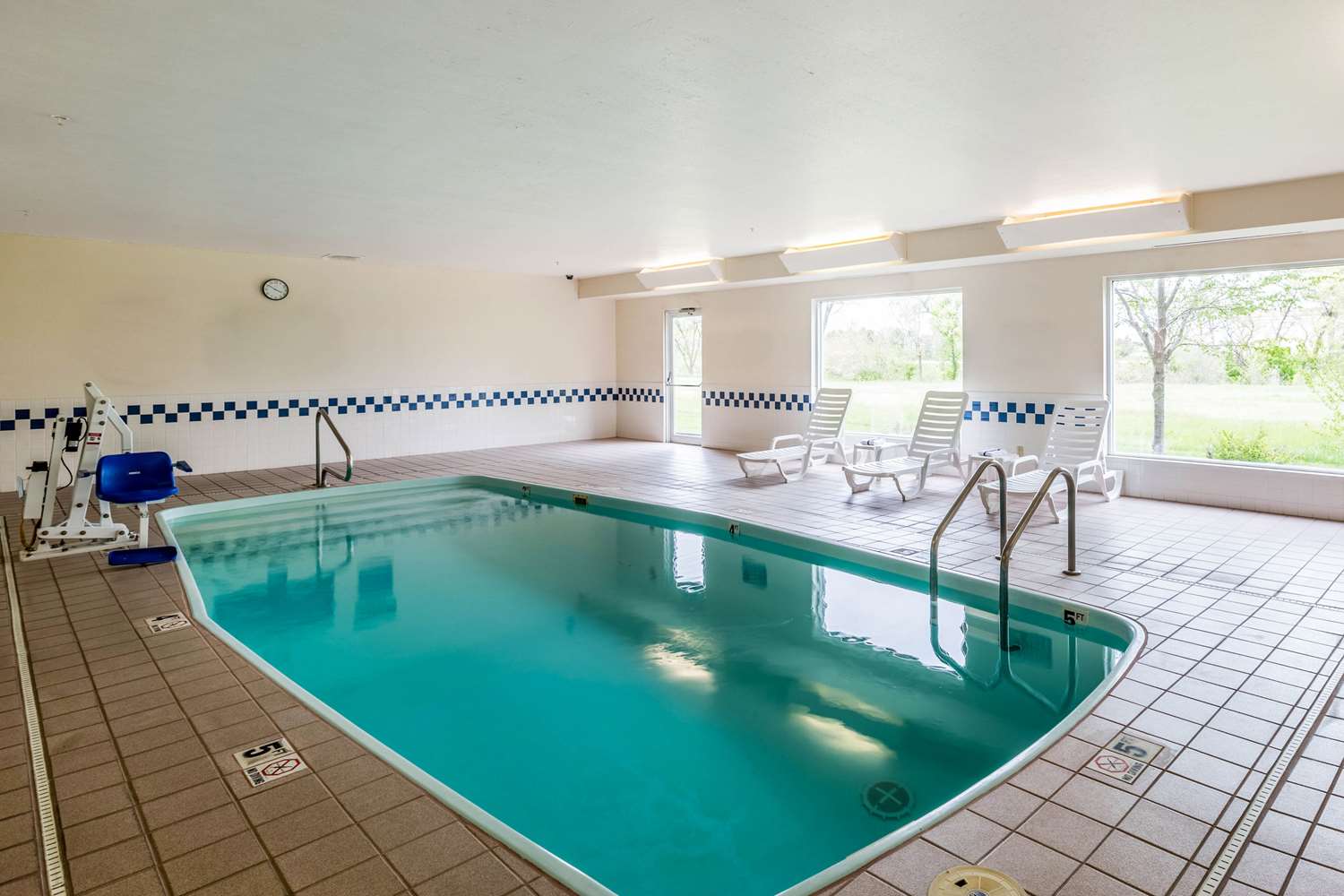 Quality Inn Kearney NE 18/23