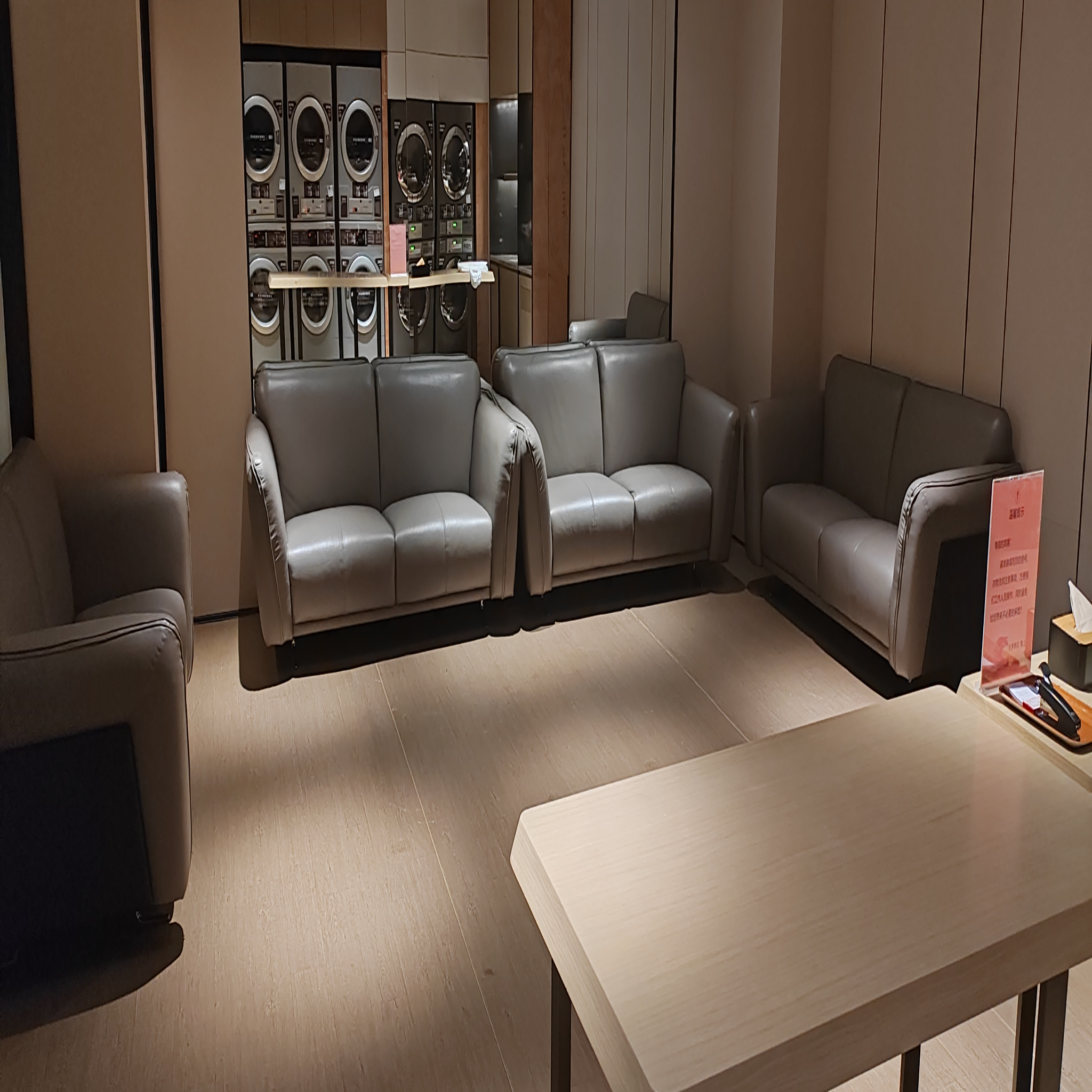 JI Hotel (Shenzhen North Railway Station) 36/45