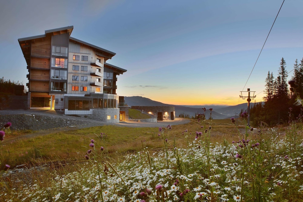 Copperhill Mountain Lodge 4/71