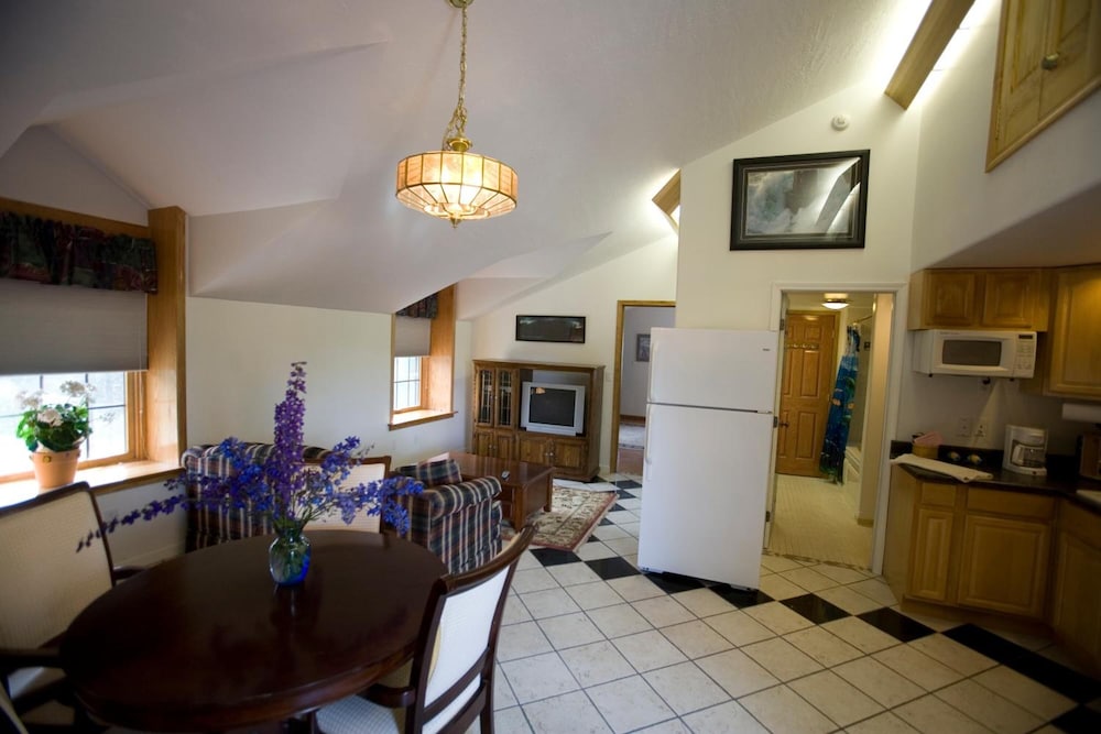 Fairbanks Extended Stay 40/50