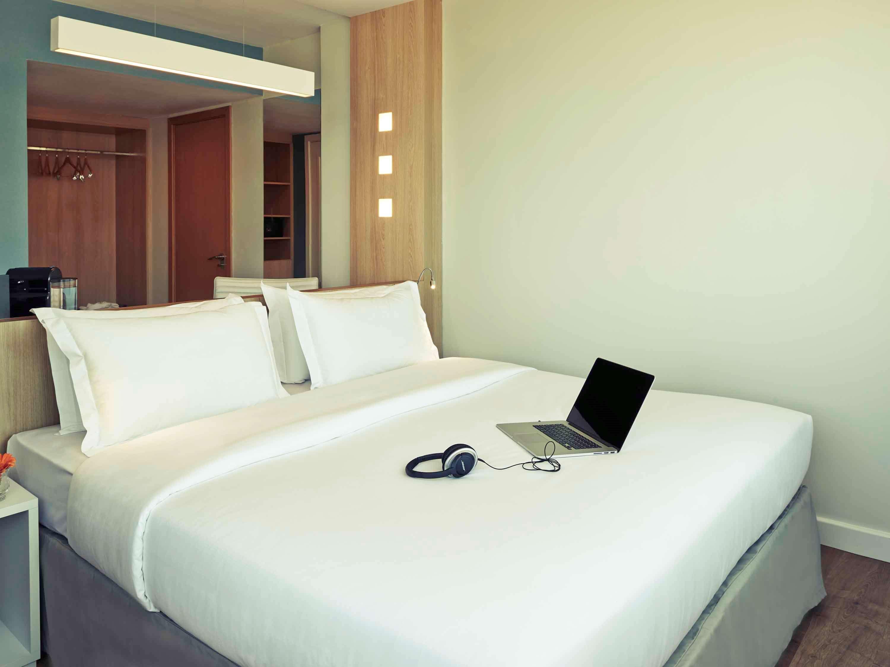 PRIVILEGE, DOUBLE BED, OCEAN FRONT