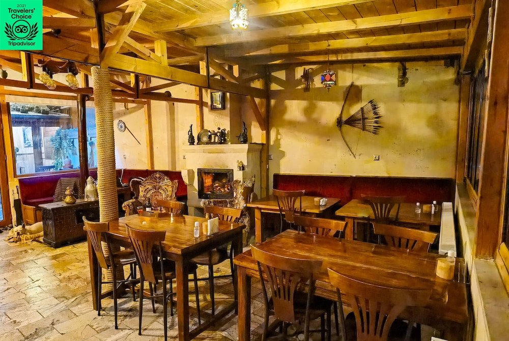 Larissa Cave Hotel 34/50