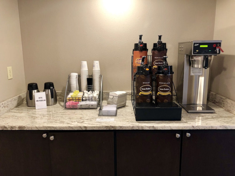 Super 8 By Wyndham Valdosta Conf Center Area 22/37