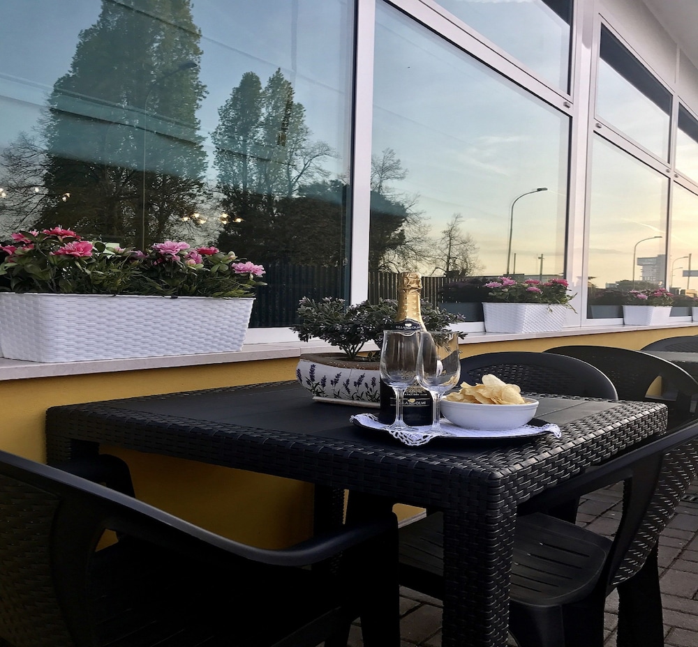 Hotel Alveri 24/34