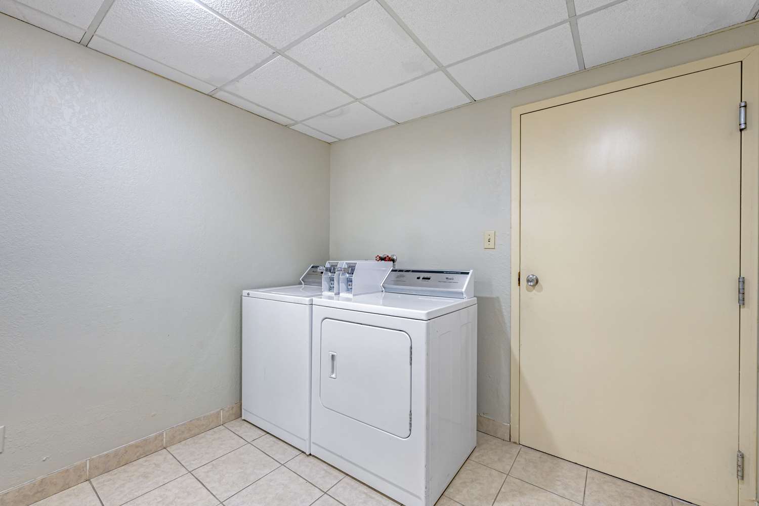 Quality Inn & Suites Lincoln South 7/26