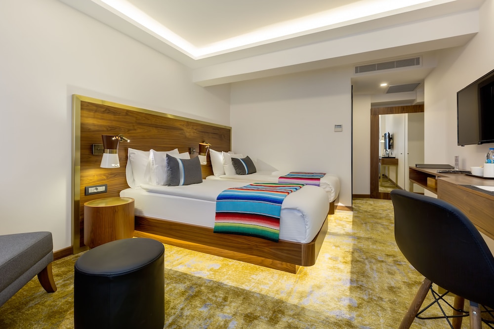 Hay Hotel Alsancak 16/50