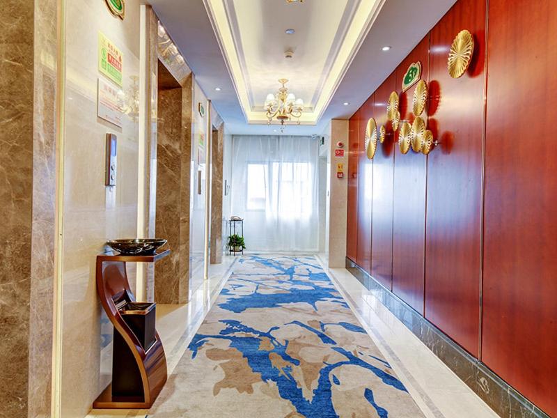 Hotel Vienna Nanchang County Chengbi Lake 7/21